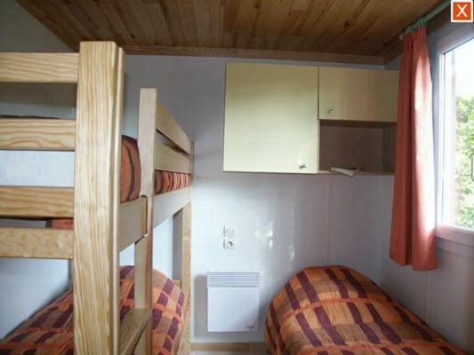 Camping Les Lacs De Courtes Hotel Estang Luaran gambar